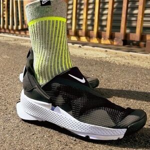 NWT NIKE Go FlyEase Easy On/Off Shoes Black Sz 6